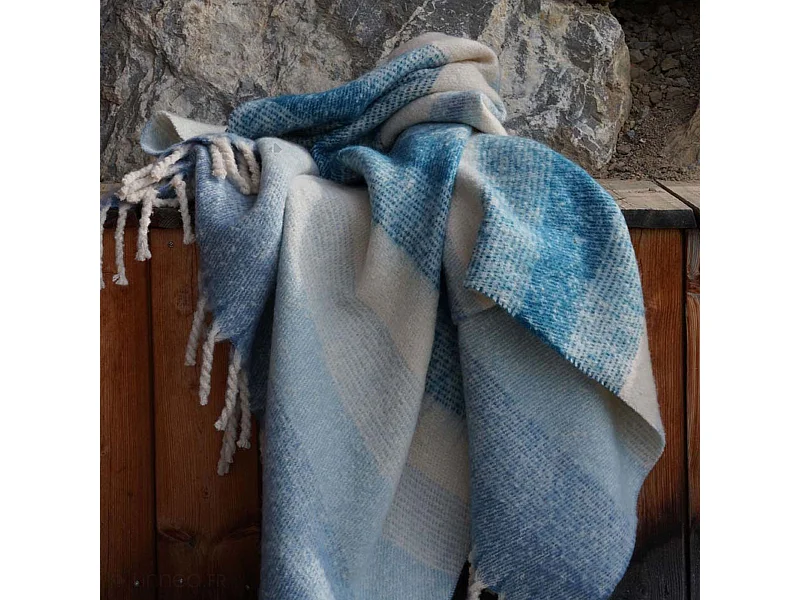 Plaid aspect mohair 100% polyester recyclé 130x180 cm HYGGE Rouge vermillon