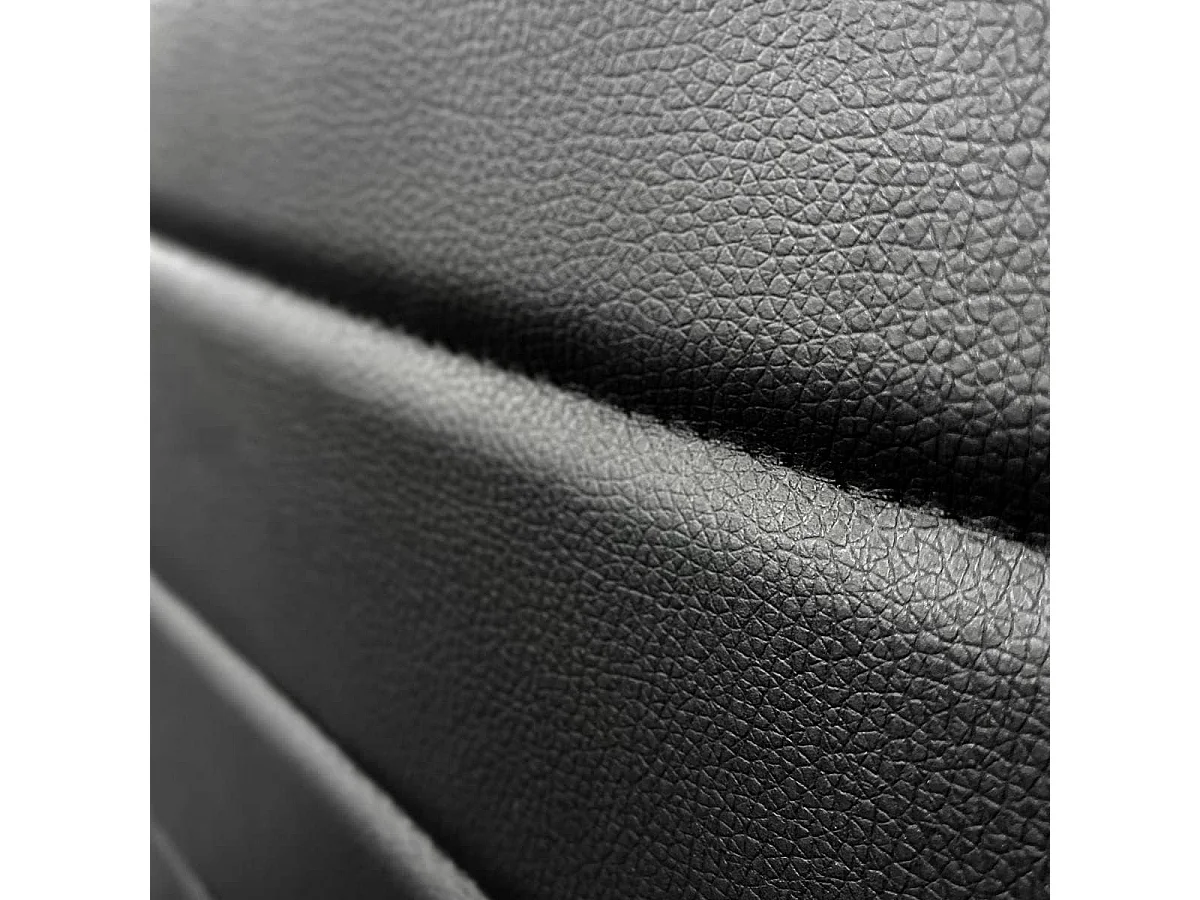 Pack de 6 Sillas Tapizadas para Salón, Comedor. Acabadas en Polipiel de Color Negro y Patas Negras. Medidas: 39,5 cm (Ancho) x 37,5 cm (Fondo) x 96 cm