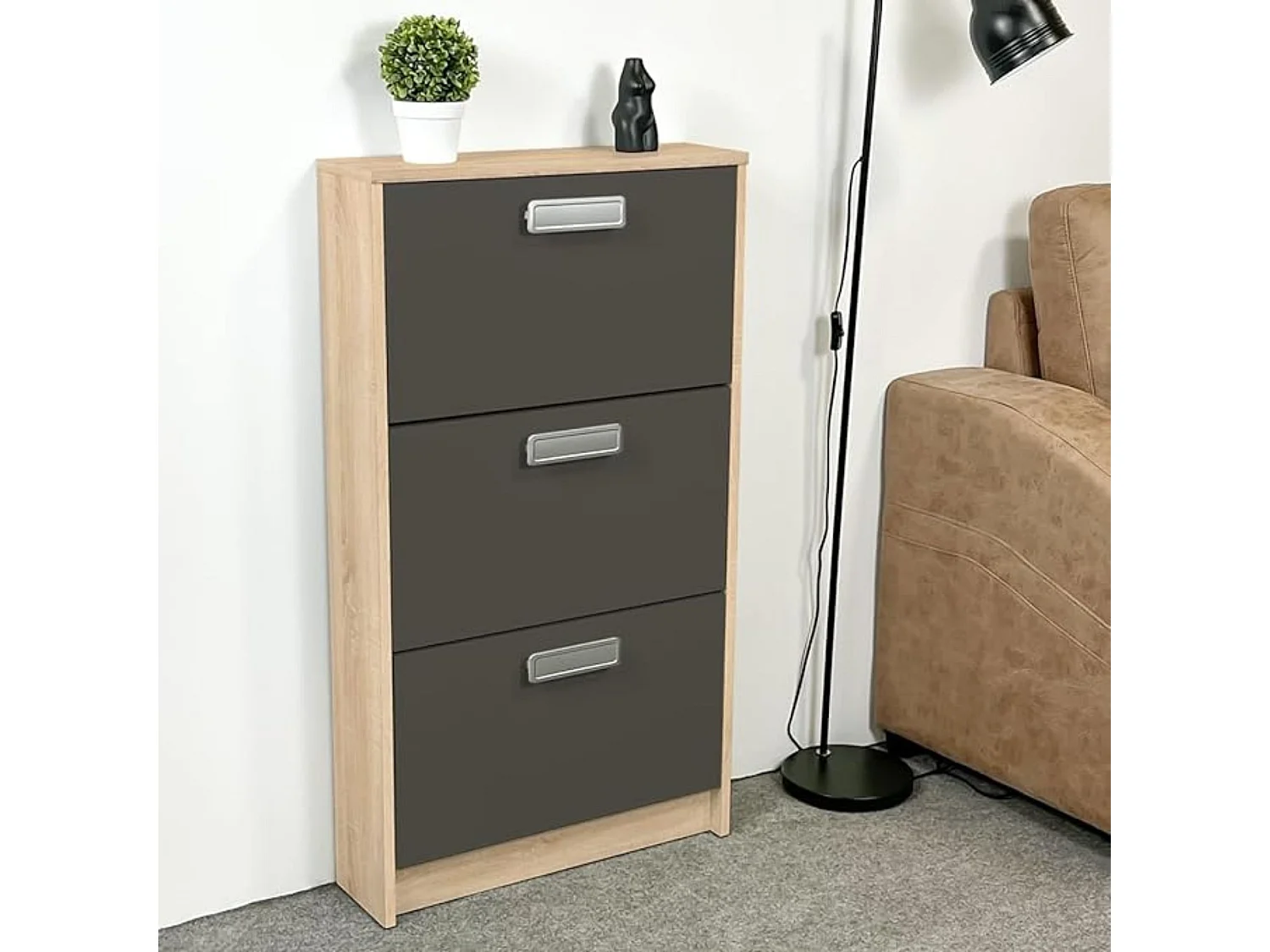 Meyvaser - Zapatero 3 Puertas, Zapatero Estrecho, Acabado en Color Roble y Grafito, Medidas: 108 cm (Alto) x 60 cm (Ancho) x 17 cm (Fondo)