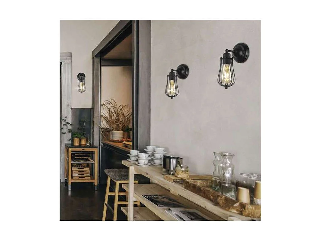 Aplique a pared modelo Celín acabado negro 28 cm(alto) 13 cm(ancho) 19 cm (fondo)