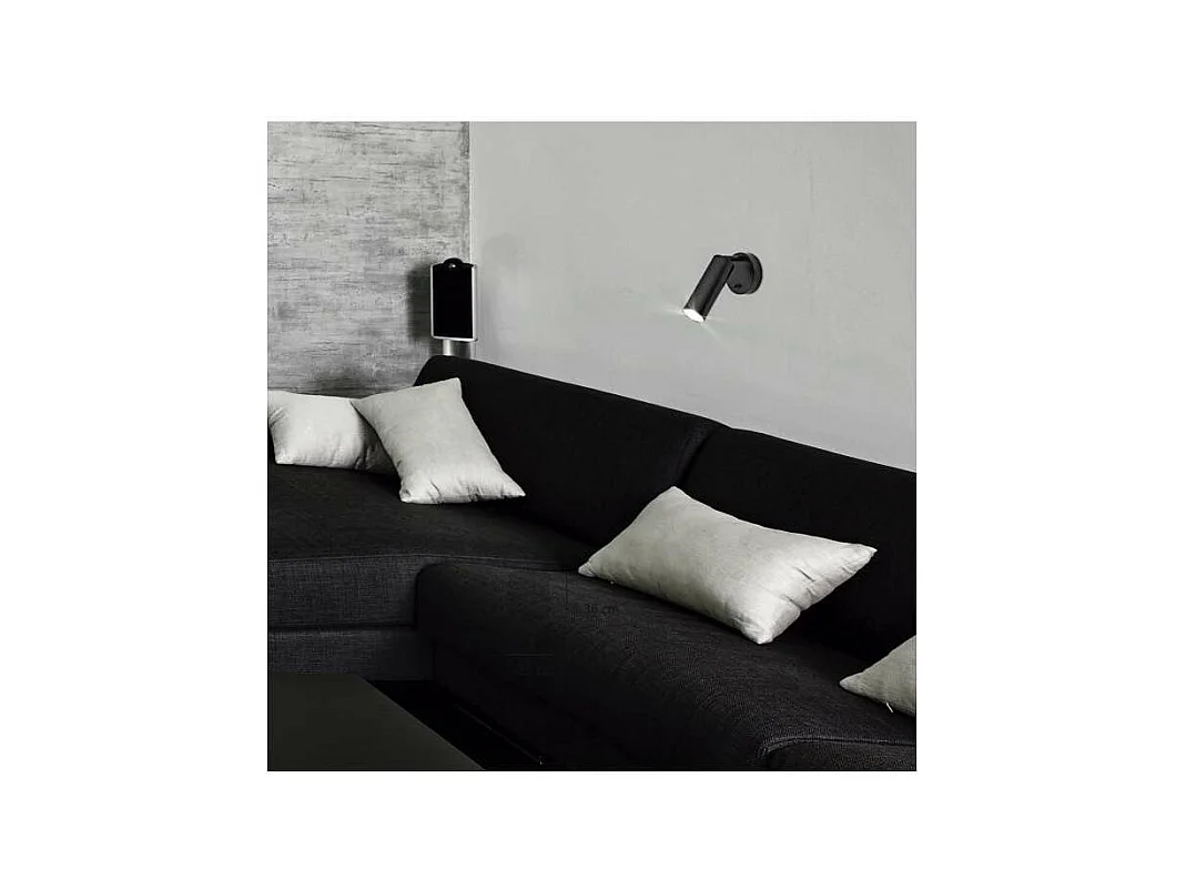 Aplique a pared modelo Antia acabado negro, 14cm(alto) 10cm(ancho) 23cm (fondo)