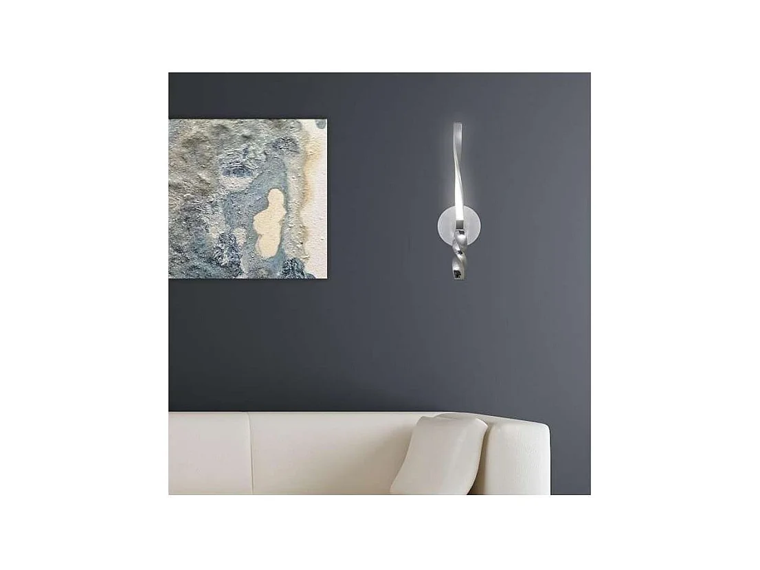 Aplique a pared led cromo modelo Mar 45 cm (alto)12 cm(ancho)10 cm(fondo)