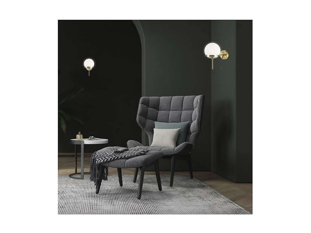 Aplique a pared modelo Waco acabado latón/blanco, 25cm(alto) 15cm(ancho) 25cm (fondo)