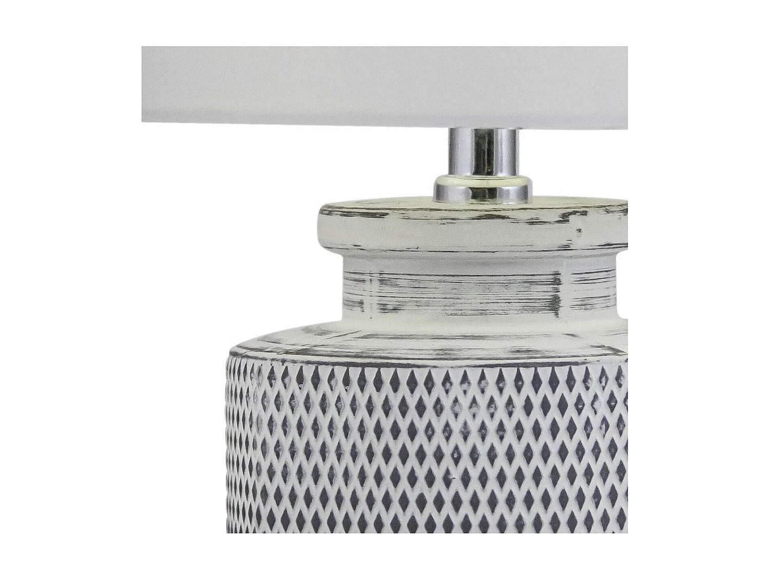 Sobremesa modelo Hilton acabado cromo 34 cm(alto)23 cm(ancho)23 cm(largo)