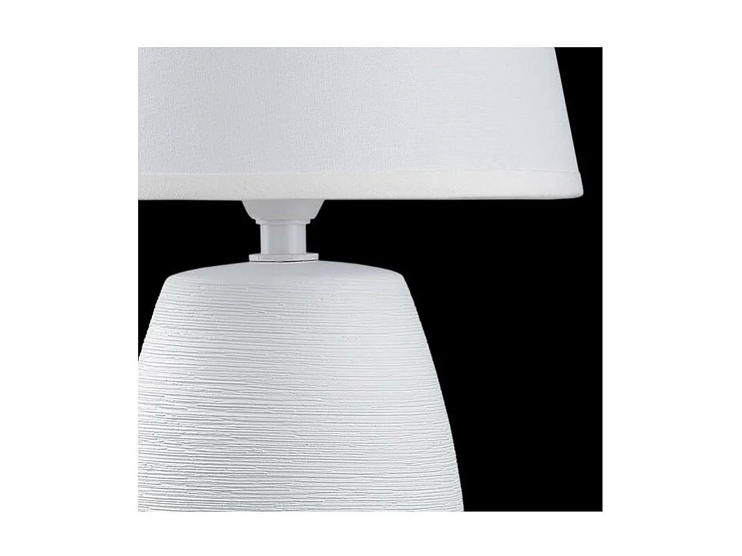 Sobremesa modelo Seneca acabado blanco, 28m(alto)  17(ancho)  17(fondo.