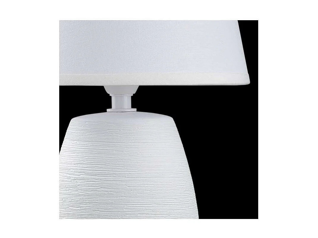 Sobremesa modelo Seneca acabado blanco, 28m(alto)  17(ancho)  17(fondo.