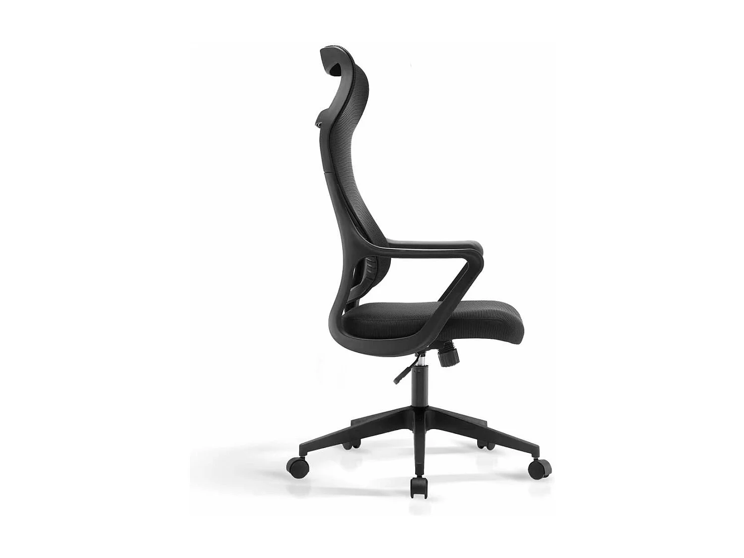 Silla despacho giratoria elevable con reposacabezas acabado negro, 67m(ancho) 117/127cm(al