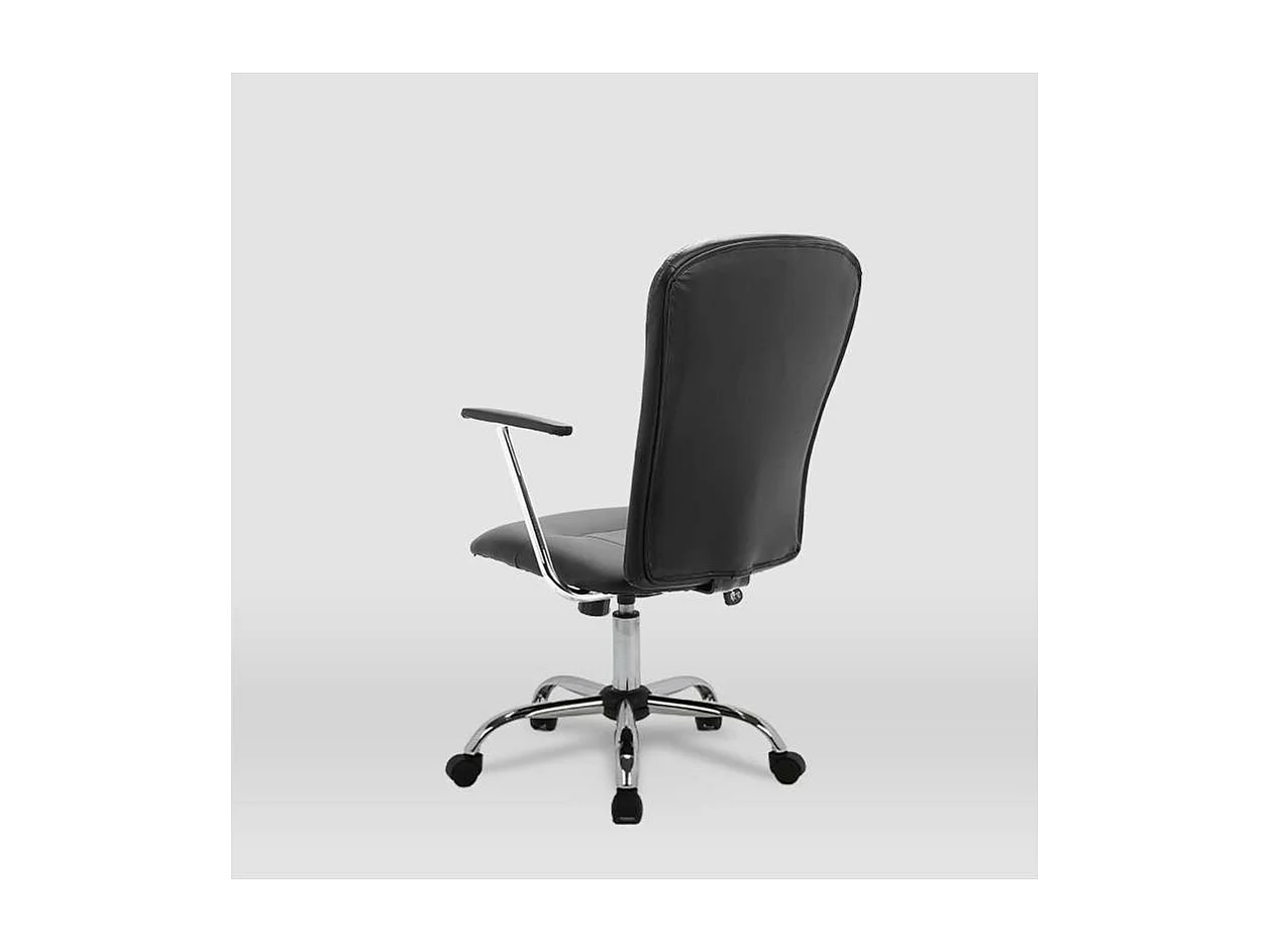 Silla de oficina Magali acabado negro. Alto: 98.5/107.5cm Ancho: 56cm Fondo: 59cm.