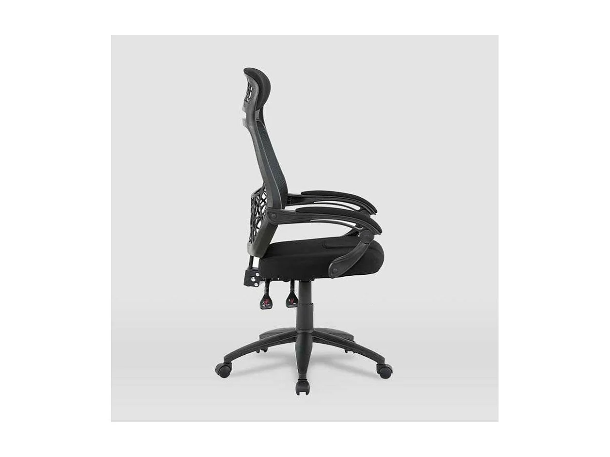 Silla de oficina Erika en negro. Alto: 114,5-122,5, Ancho: 62, Fondo: 58.