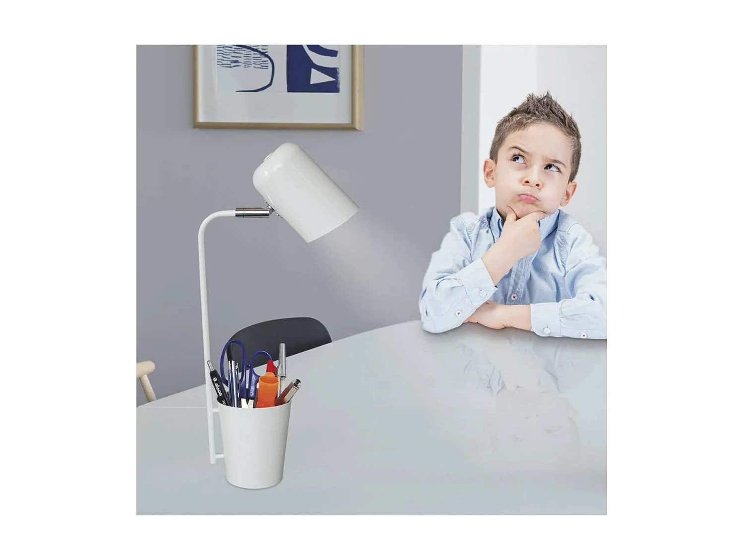 Flexo modelo Tejo acabado en blanco 46 cm(alto)8 cm(ancho)15 cm(largo).