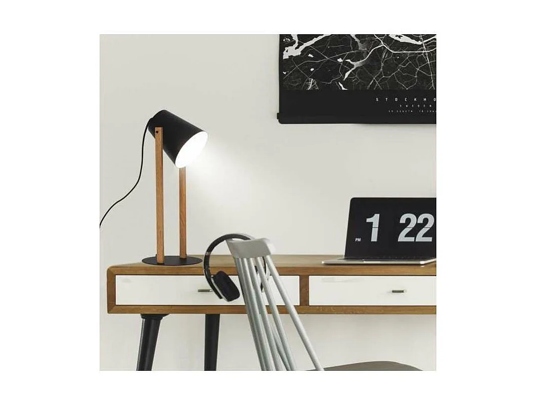 Flexo modelo Chester acabado negro 44cm(alto) 18cm(ancho) 18cm(fondo)