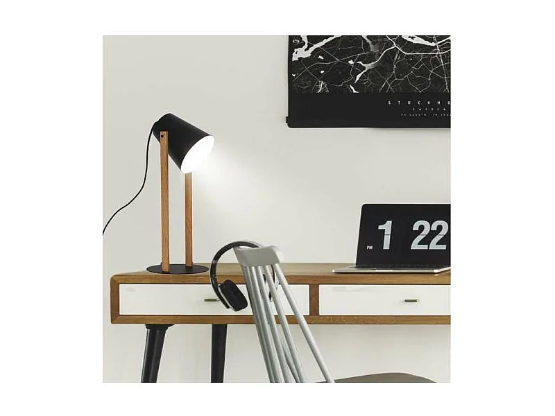 Flexo modelo Chester acabado negro 44cm(alto) 18cm(ancho) 18cm(fondo)