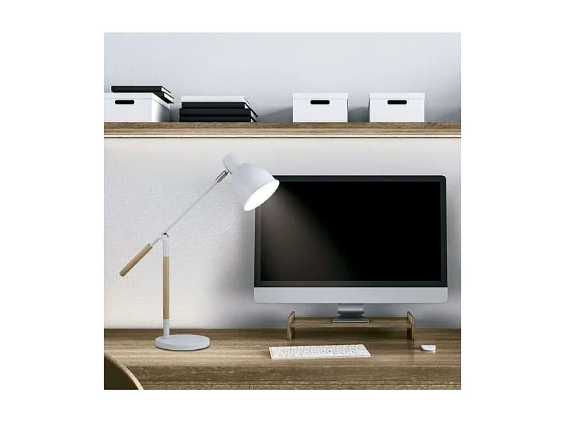 Flexo modelo Ristori acabado blanco, 61cm(alto) 17cm(ancho) 51cm(largo).