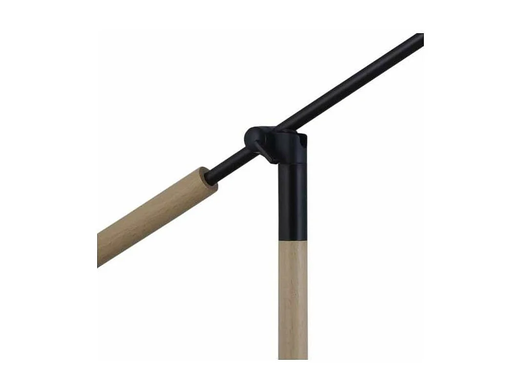 Flexo modelo Ristori acabado negro 61 cm(alto)17 cm(ancho)51 cm(largo).