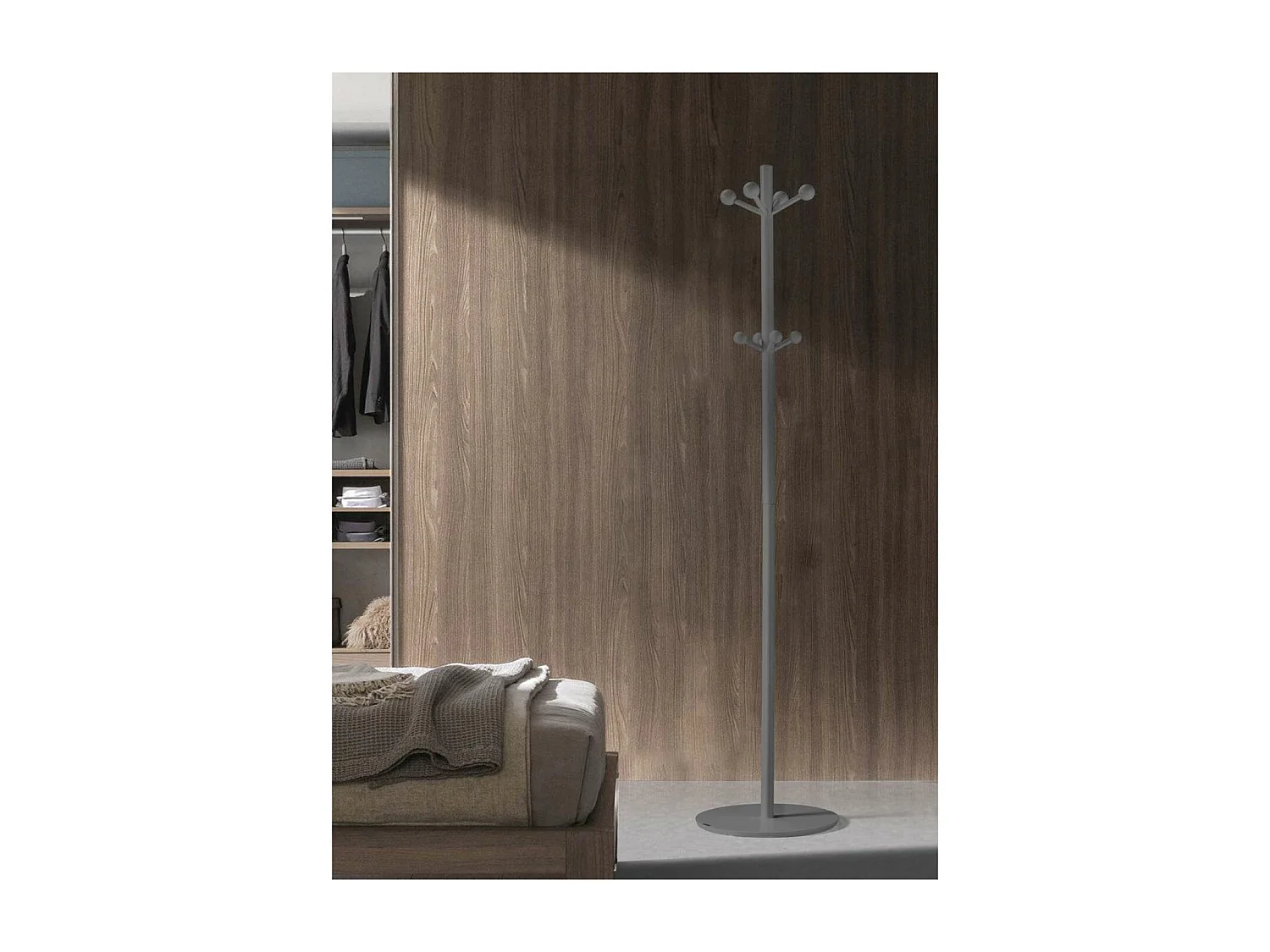 Perchero mod. 402 lacado en color gris, 180 cm(alto)37 cm(ancho)37 cm(largo)