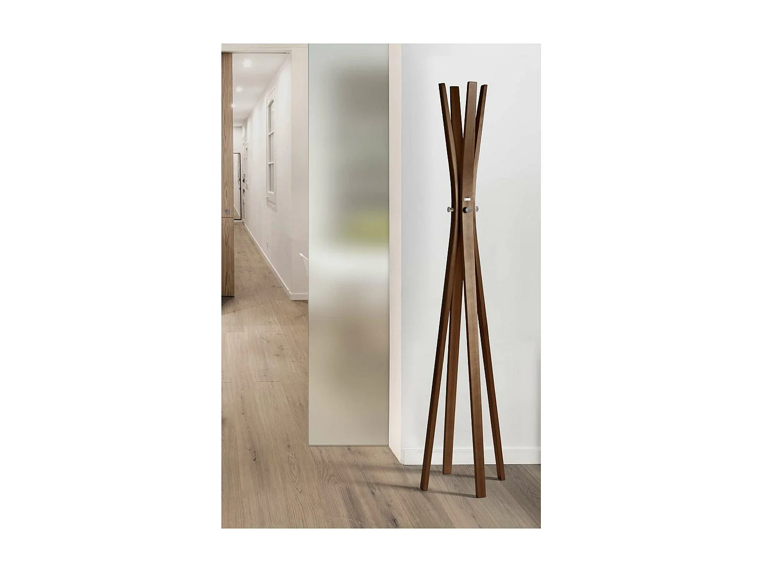 Perchero mod. 455 acabado lacado nogal, 182cm(alto) 42cm(ancho) 42cm(largo)