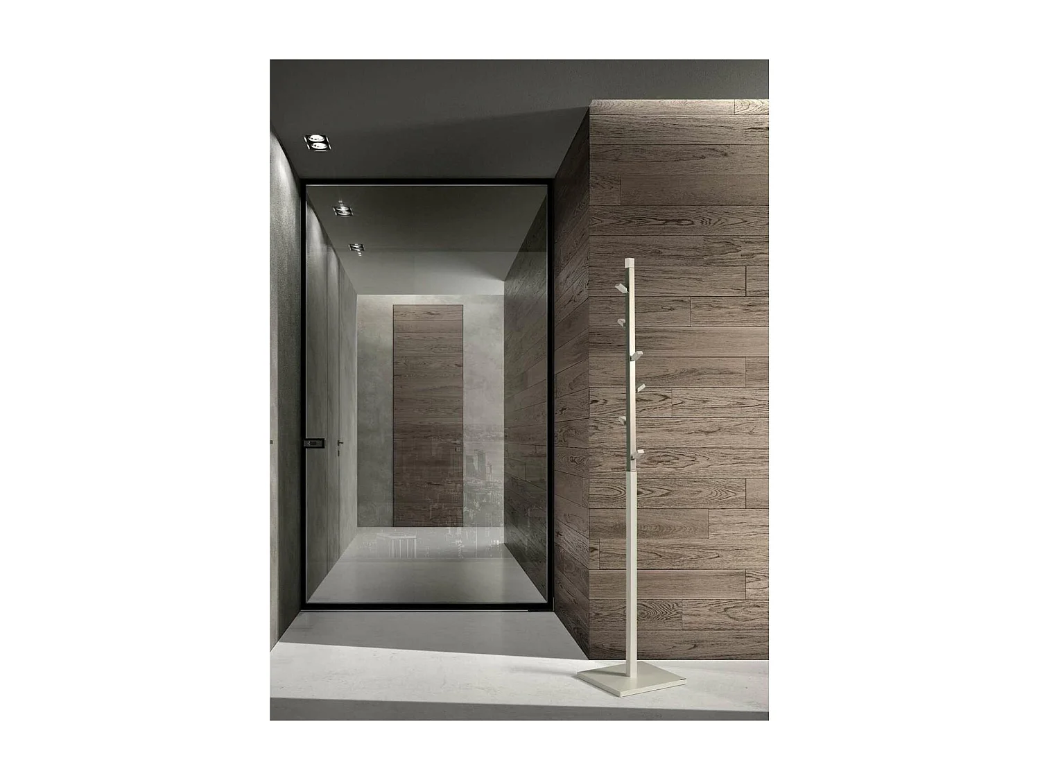 Perchero moderno mod. 428 herrajes en cromo satinado lacado visón, 180 cm(alto)34 cm(anch