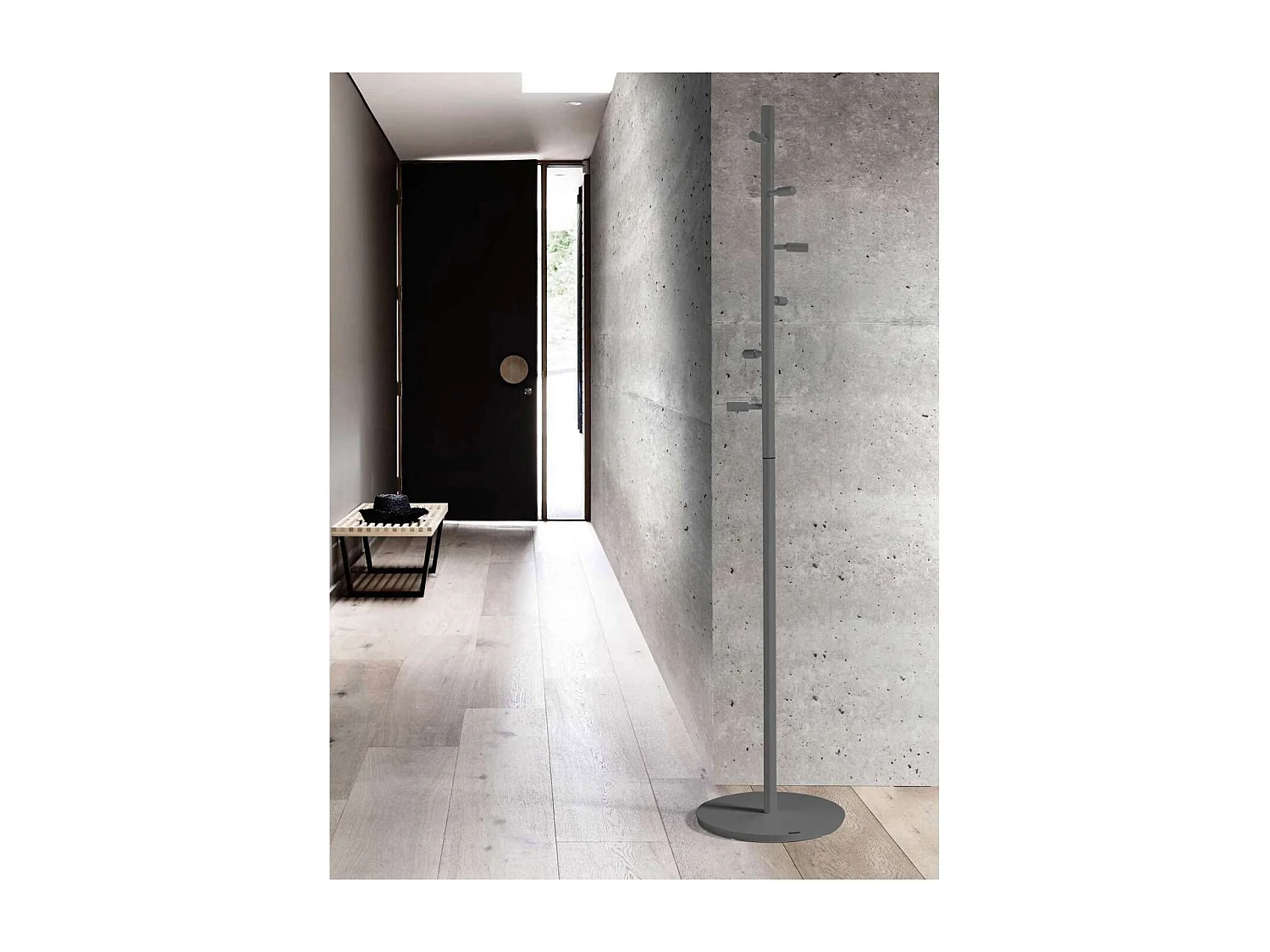 Perchero moderno mod. 401 herrajes cromo satinado lacado gris, 185 cm(alto)35 cm(ancho)35