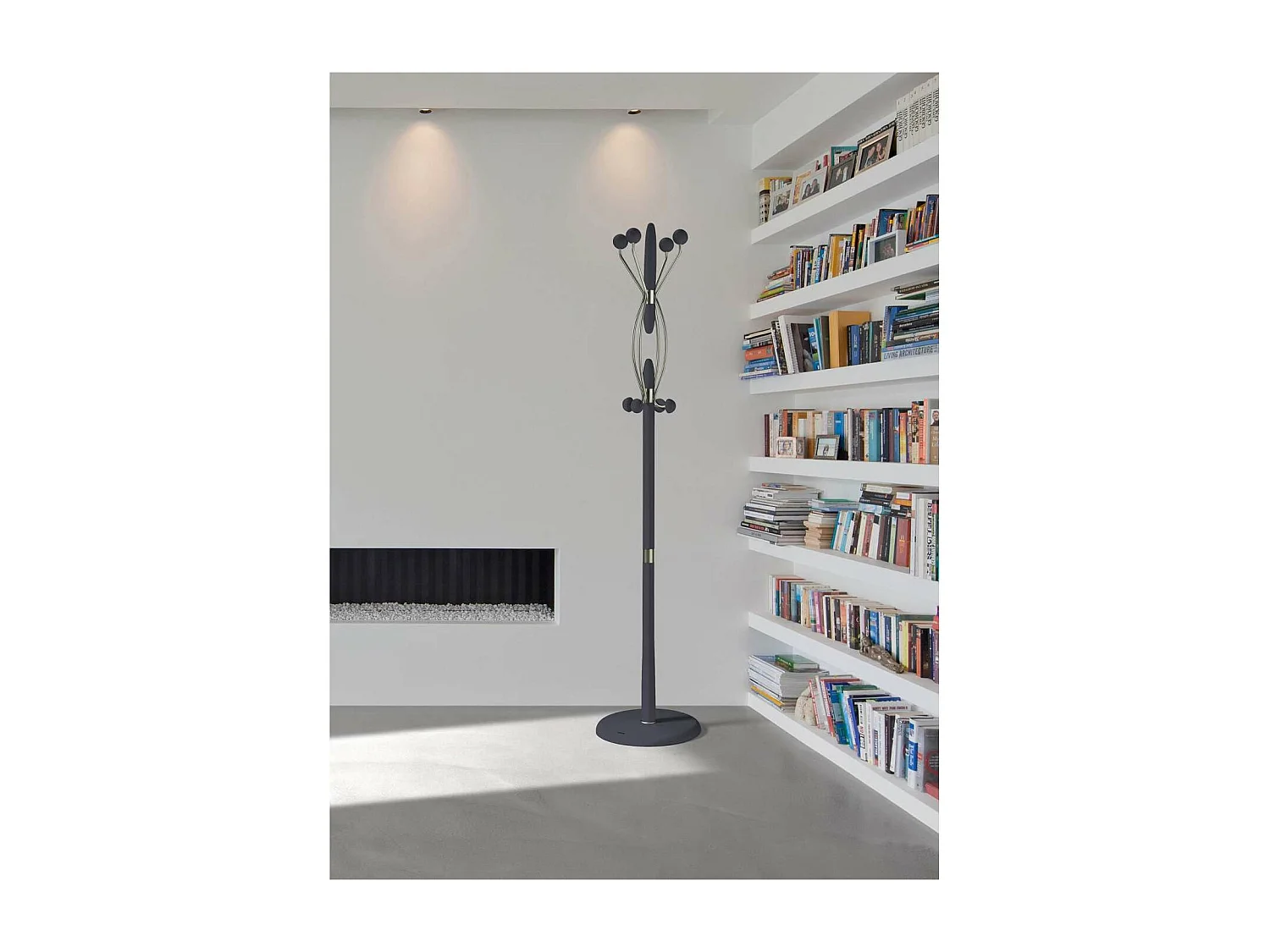 Perchero mod. 424 herrajes en cromo satinado lacado azabache, 184 cm(alto)37 cm(ancho)37 c