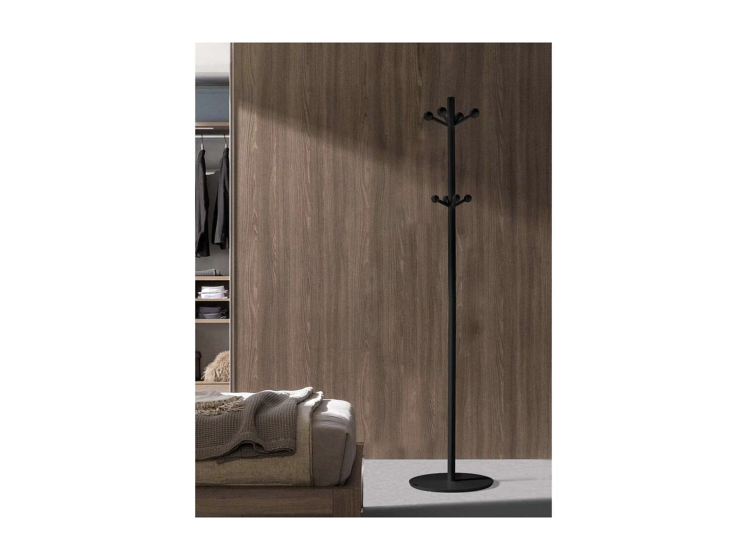 Perchero mod. 402 lacado en color negro, 180 cm(alto)37 cm(ancho)37 cm(largo)