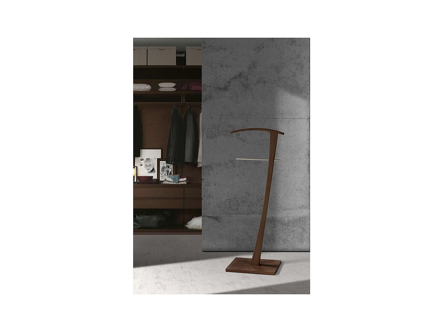 Galán 310 herraje cromo satinado lacado nogal, 115 cm(alto)48 cm(ancho)28 cm(largo)