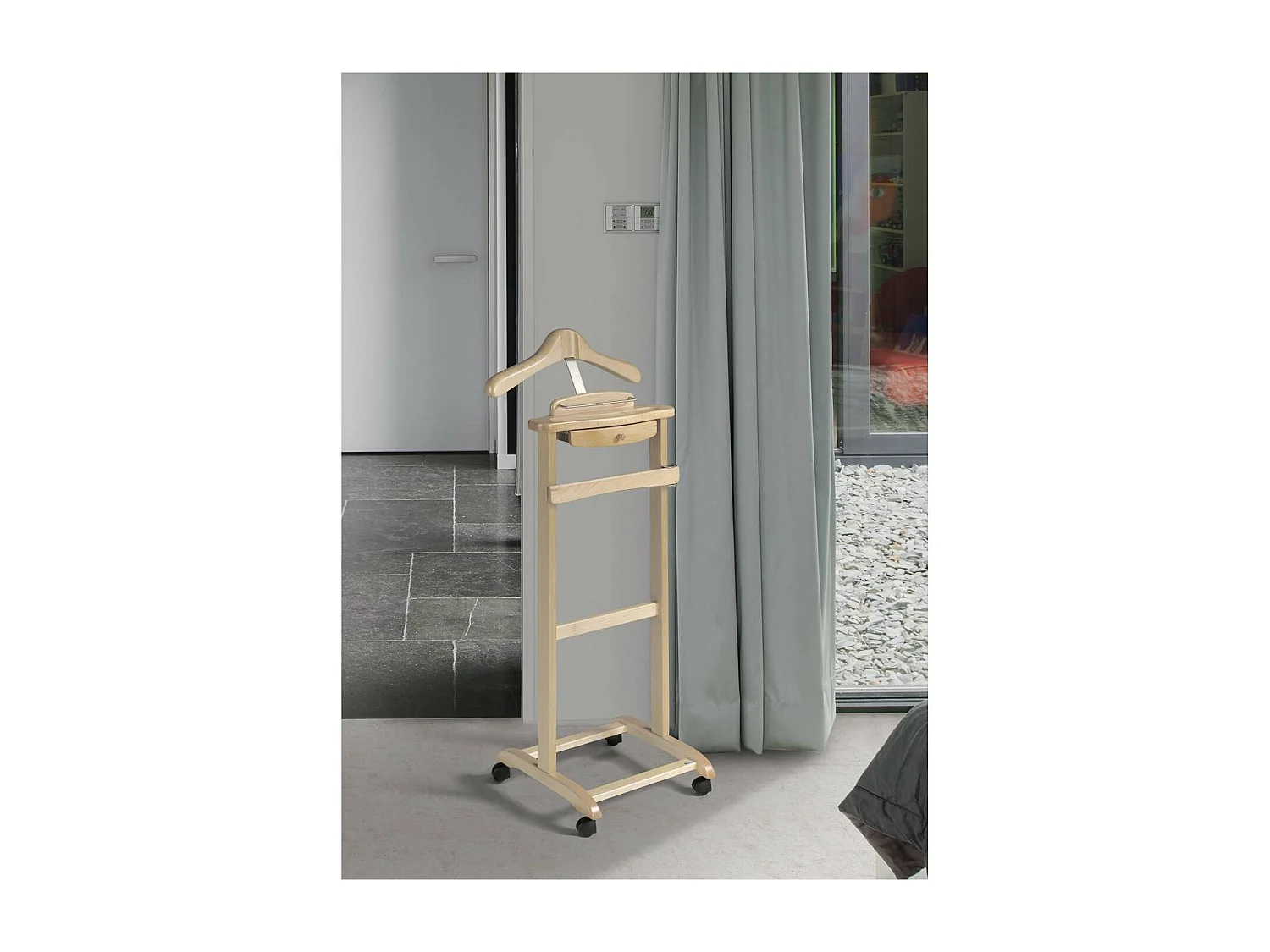 Galán de noche clásico 353 lacado en color cambrian, 110cm(alto) 47cm(ancho) 35cm(largo)