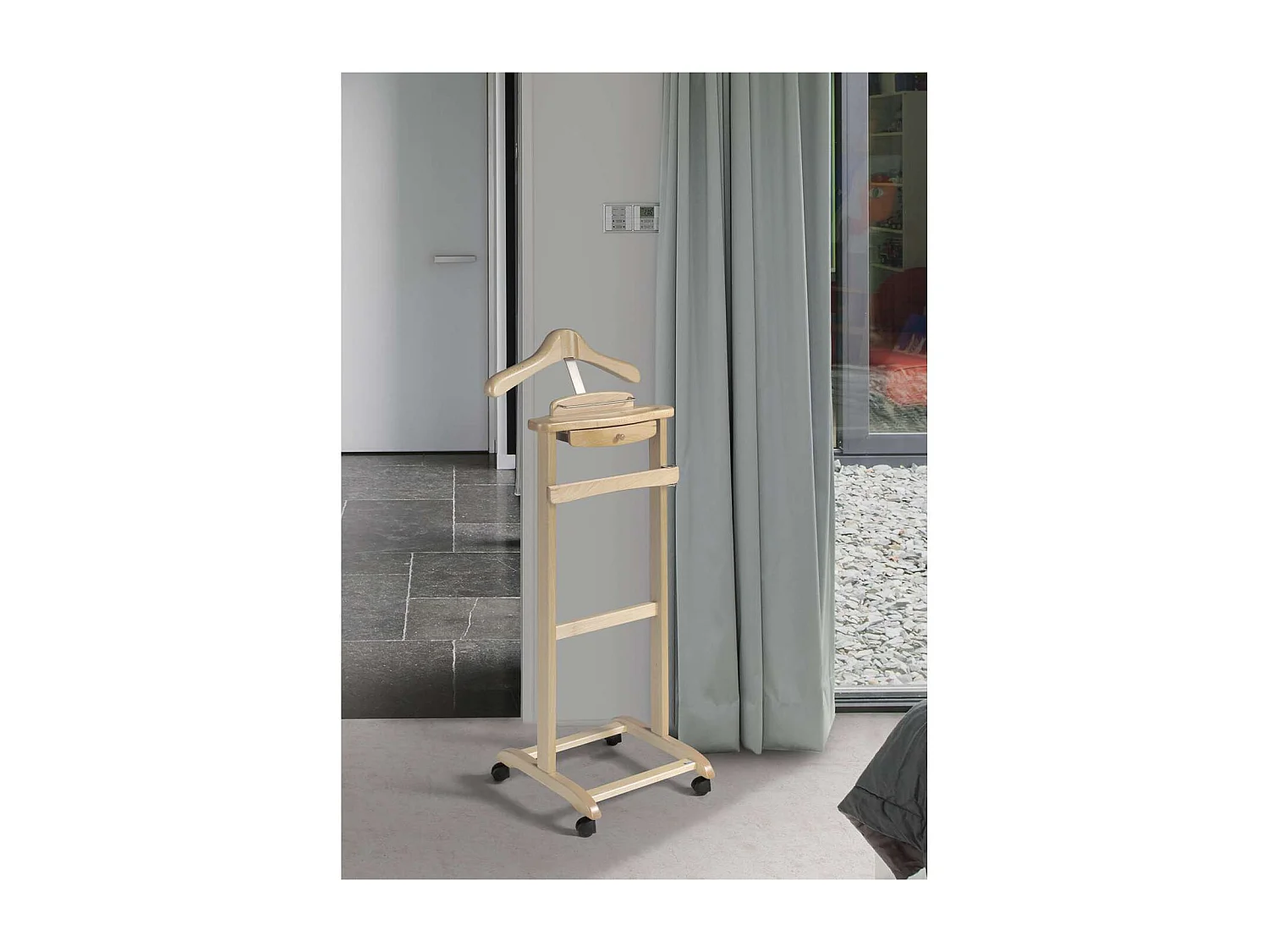 Galán de noche clásico 353 lacado en color cambrian, 110cm(alto) 47cm(ancho) 35cm(largo)