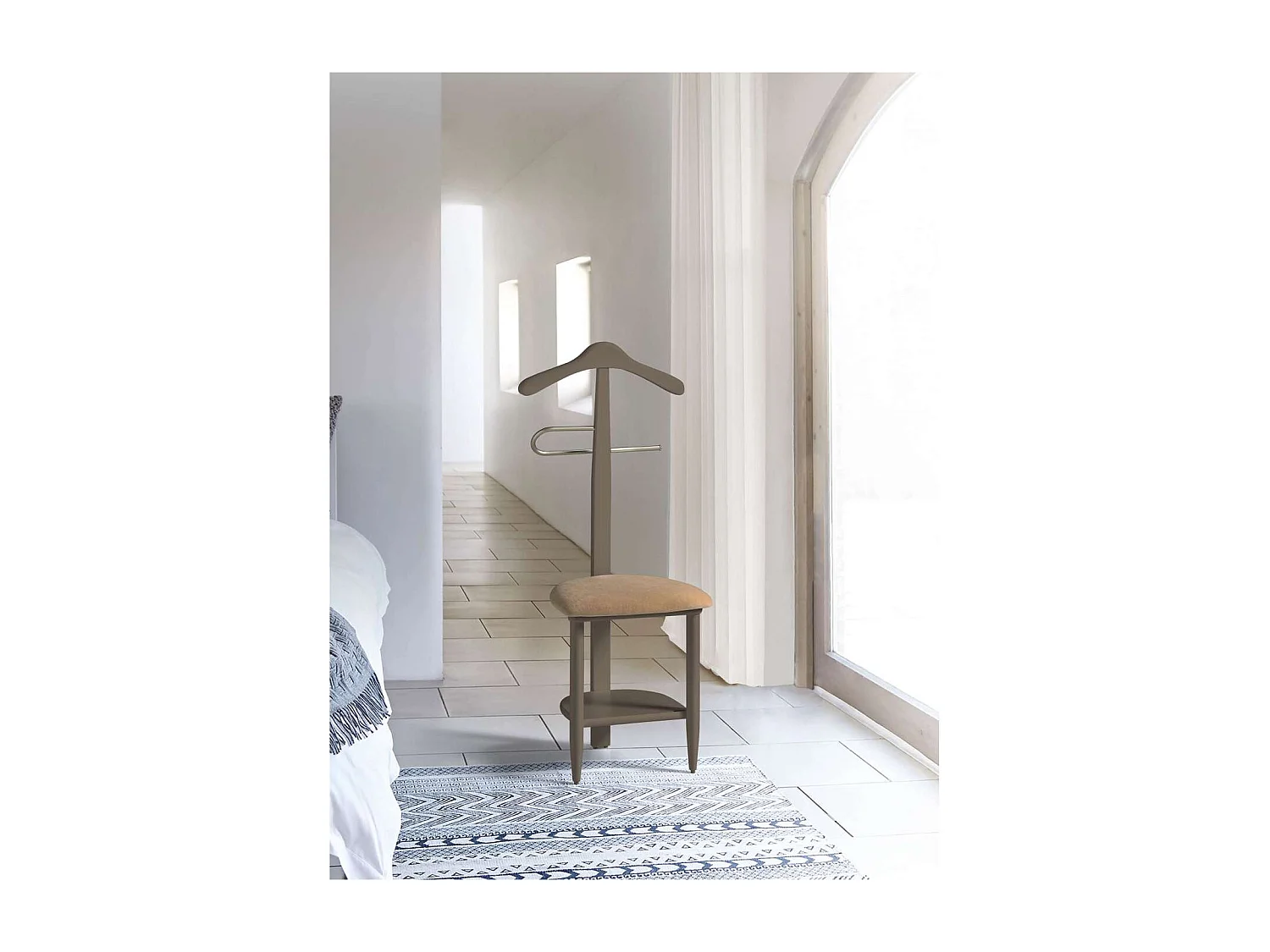 Galán 361 con asiento en beige herrajes cromado satinado lacado moka, 105 cm(alto)45 cm(a