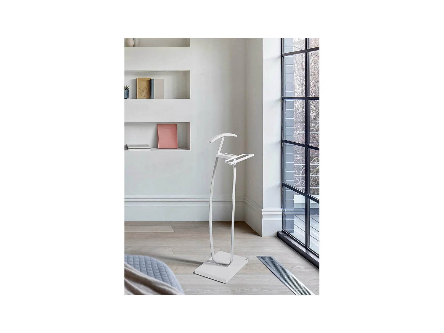 Galán 375 acabado lacado en color blanco, 115cm(alto) 48cm(ancho) 30cm(largo)