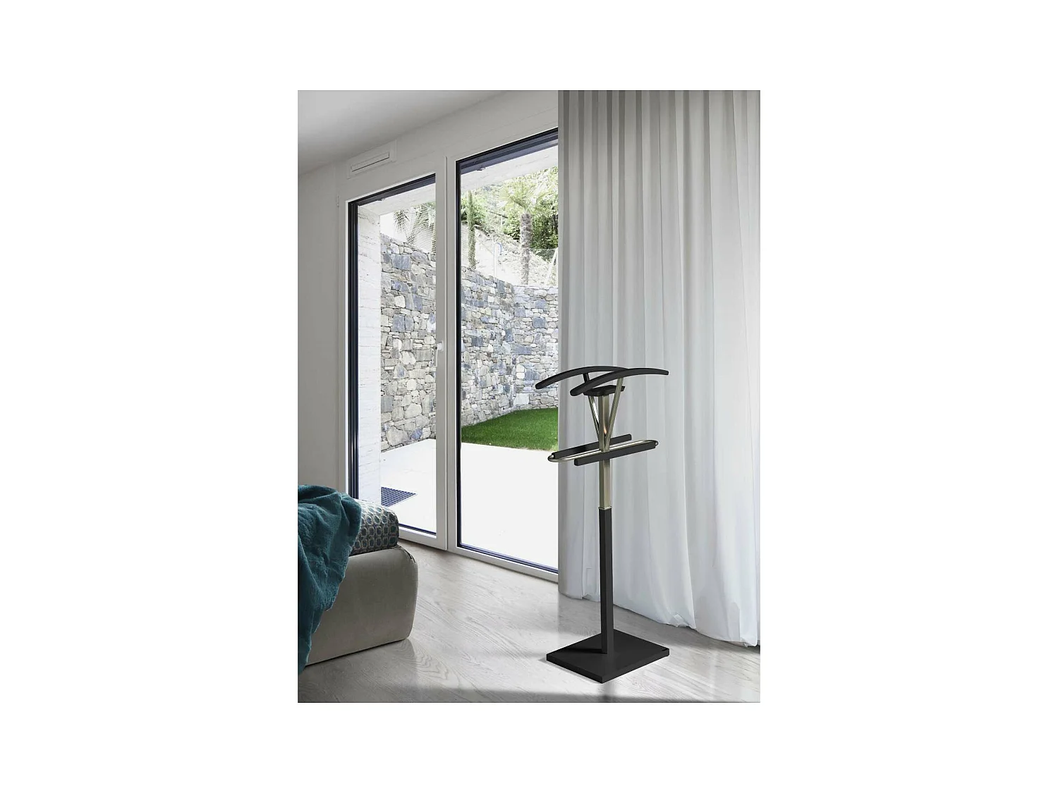 Galán 356 herraje cromo satinado lacado en color negro,110 cm(alto)47 cm(ancho)34 cm(larg