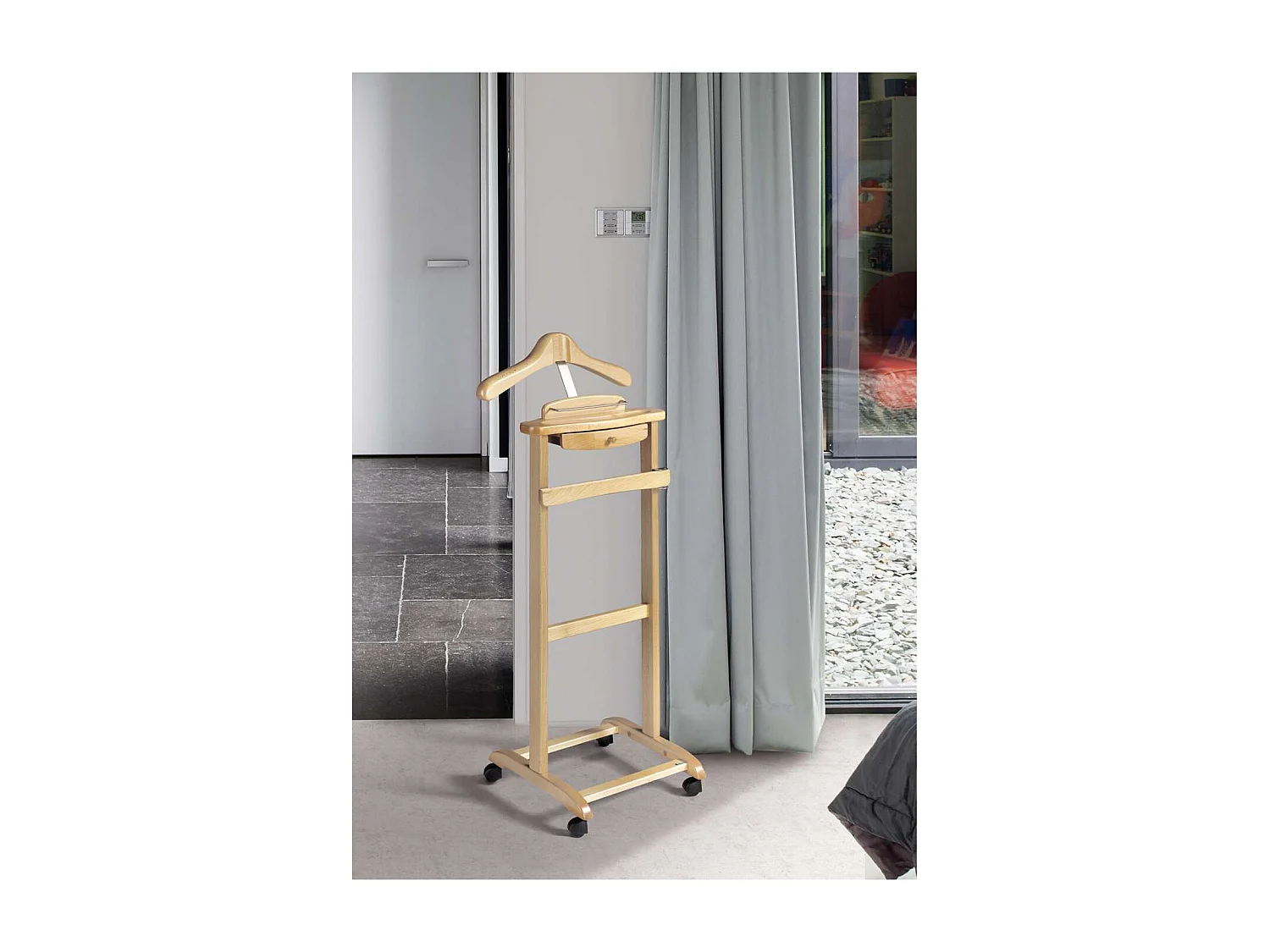 Galán de noche clásico 353 lacado en color natural, 110cm(alto) 47cm(ancho) 35cm(largo)