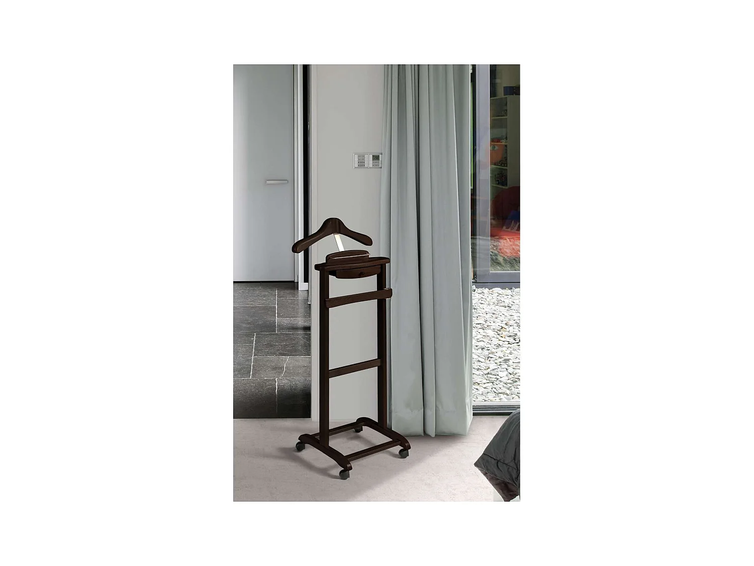 Galán de noche clásico 353 lacado en color wengue, 110cm(alto) 47cm(ancho) 35cm(largo)