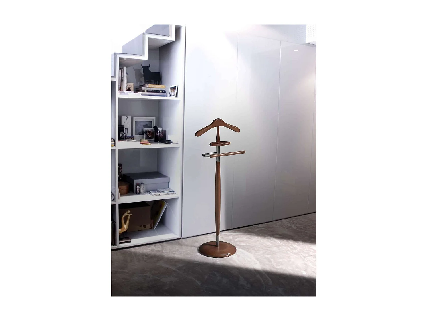 Galán 316 herraje cromo satinado lacado nogal, 110 cm(alto)45 cm(ancho)32 cm(largo)