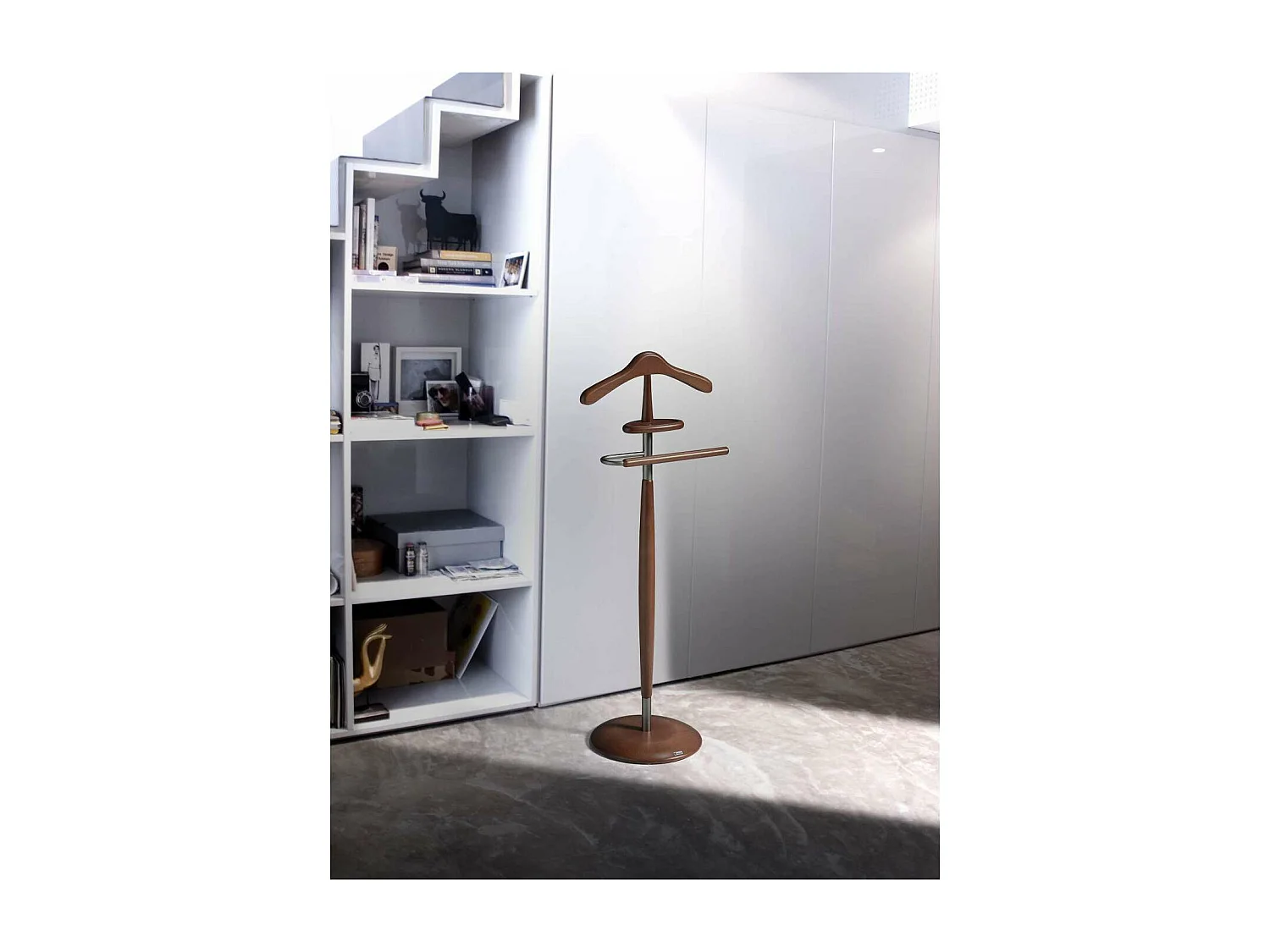 Galán 316 herraje cromo satinado lacado nogal, 110 cm(alto)45 cm(ancho)32 cm(largo)