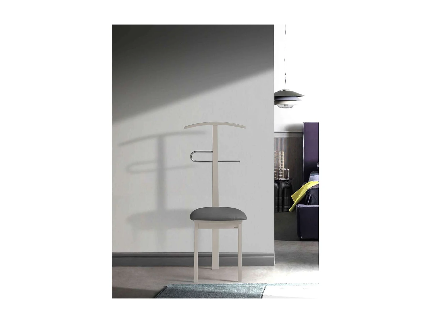 Galán 364 con asiento herrajes cromado satinado lacado en visón, 108 cm(alto)46 cm(ancho