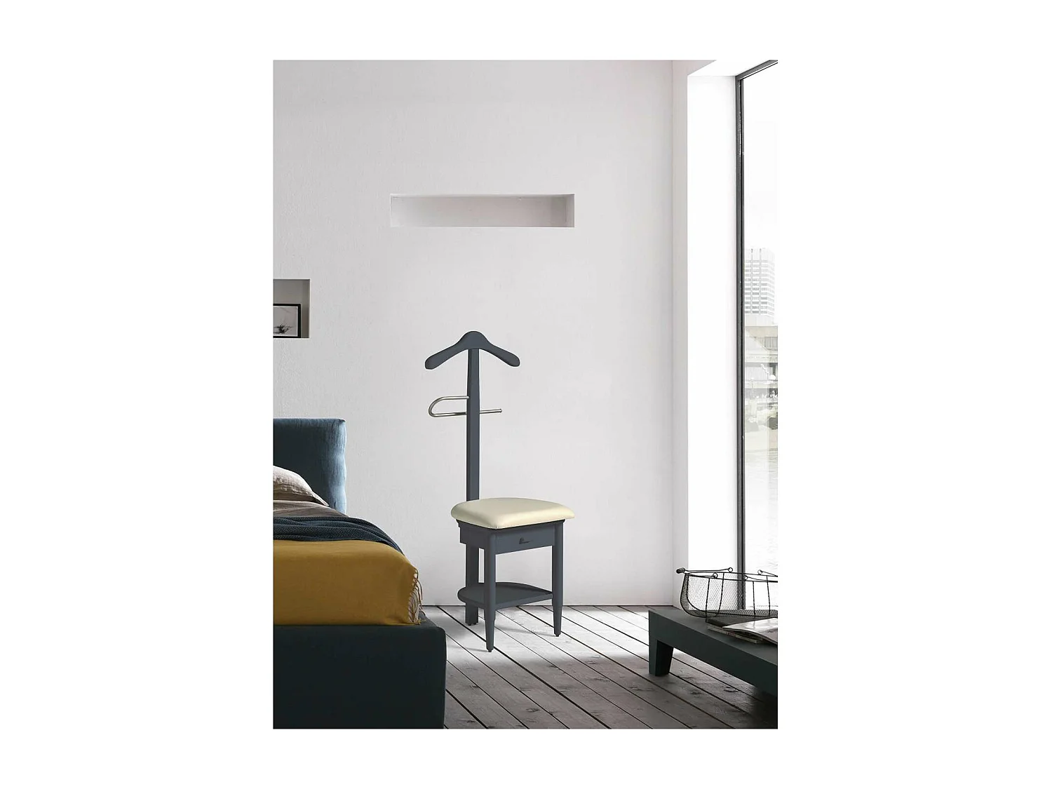 Galán 362 herraje cromo lacado en color azabache, 115cm(alto) 45cm(ancho) 41cm(largo)