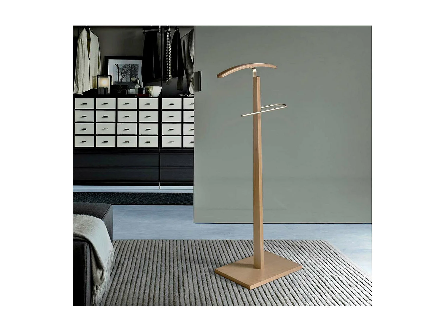 Galan 303 herraje cromo satinado y madera color roble. 114 cm (alto), 48 cm (ancho), 28 cm