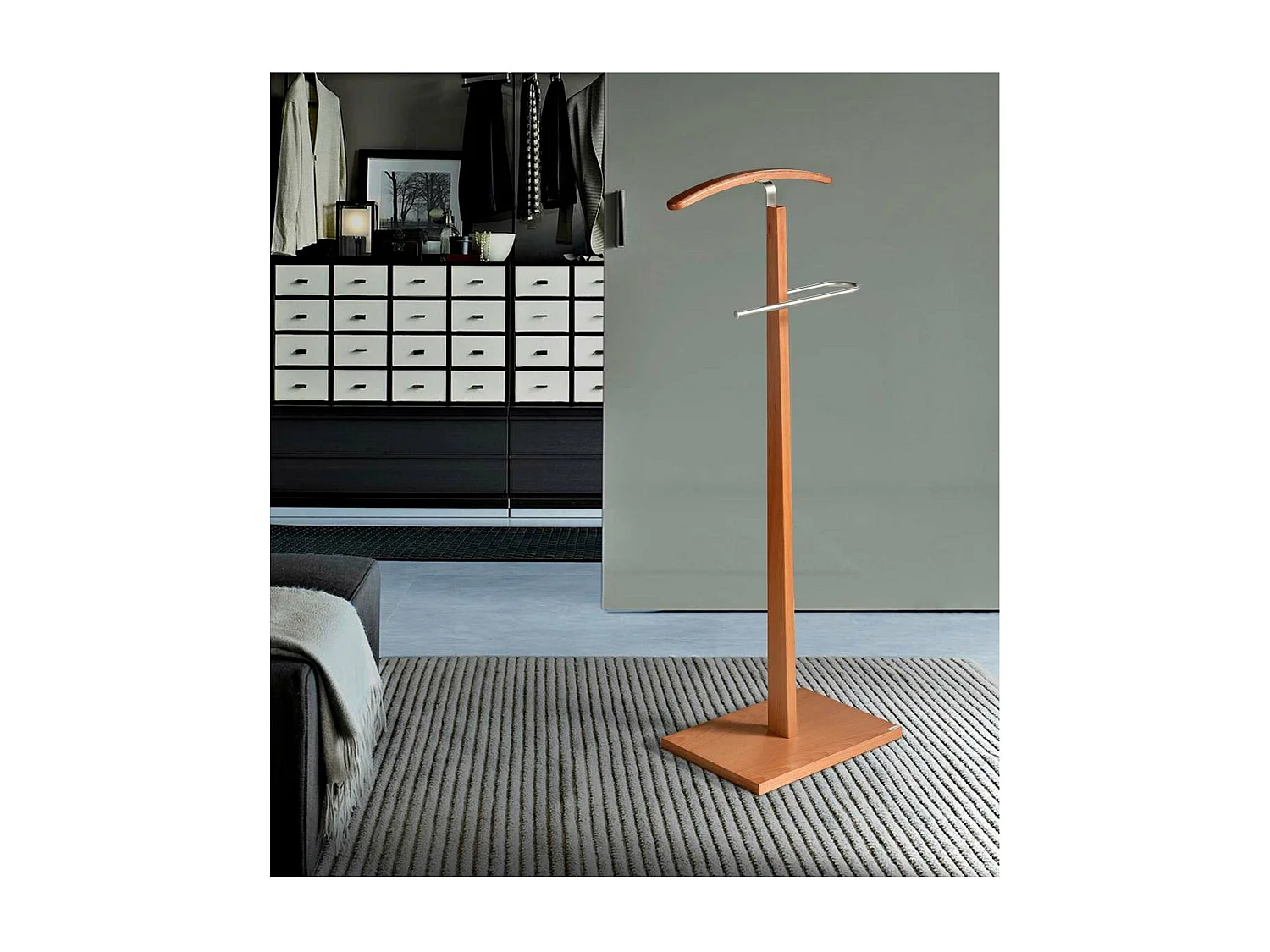 Galan 303 herraje cromo satinado y madera color cerezo. 114 cm (alto), 48 cm (ancho), 28 c