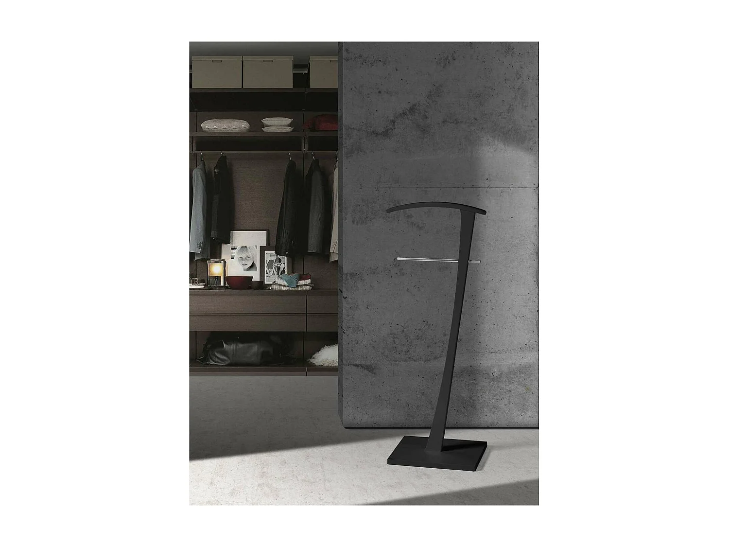 Galan 310 herraje cromo satinado lacado negro, 115cm(alto) 48cm(ancho) 28cm(largo)