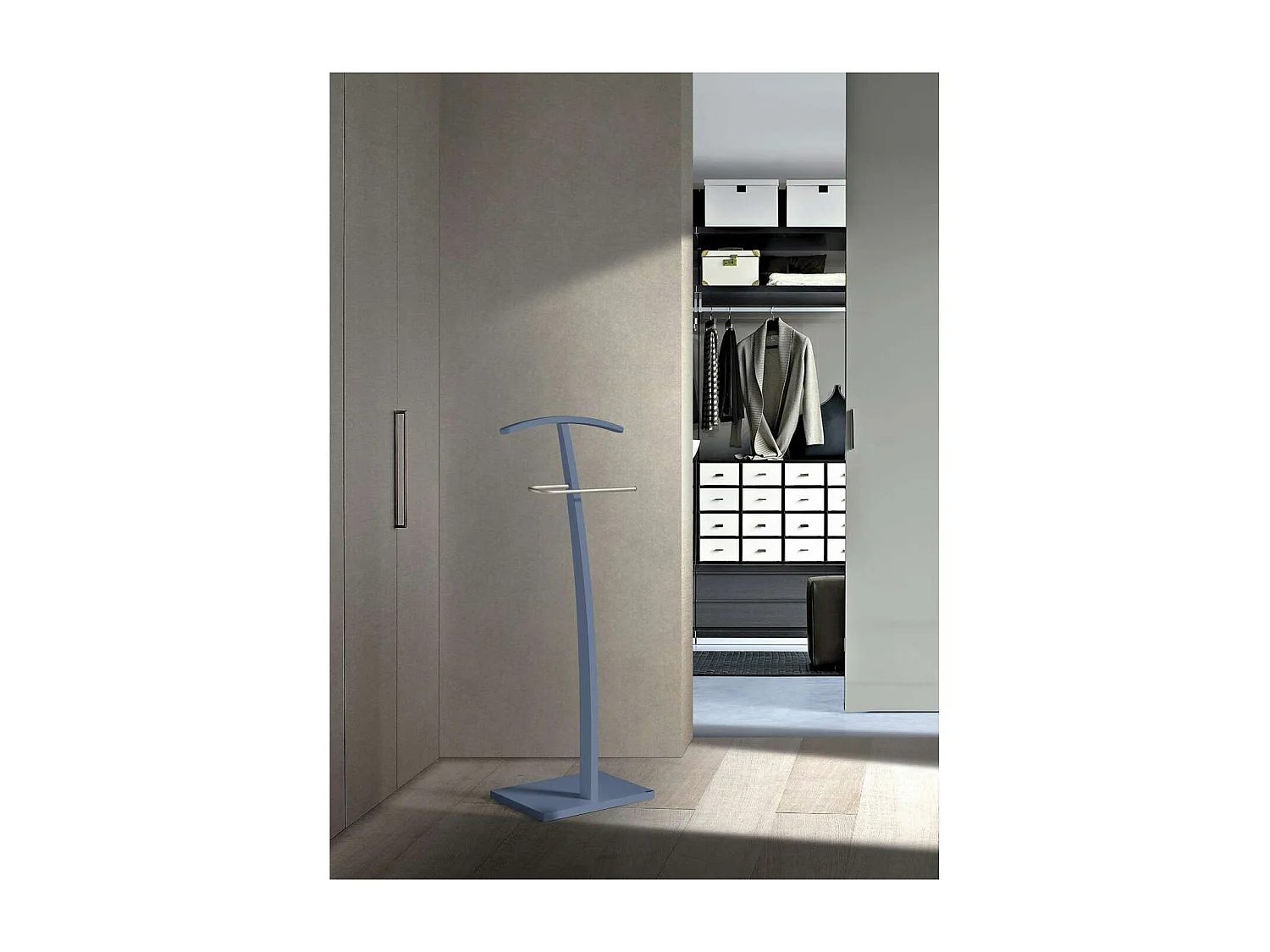 Galan 395 herraje cromo satinado lacado azul, 113 cm(alto)45 cm(ancho)28 cm(largo)