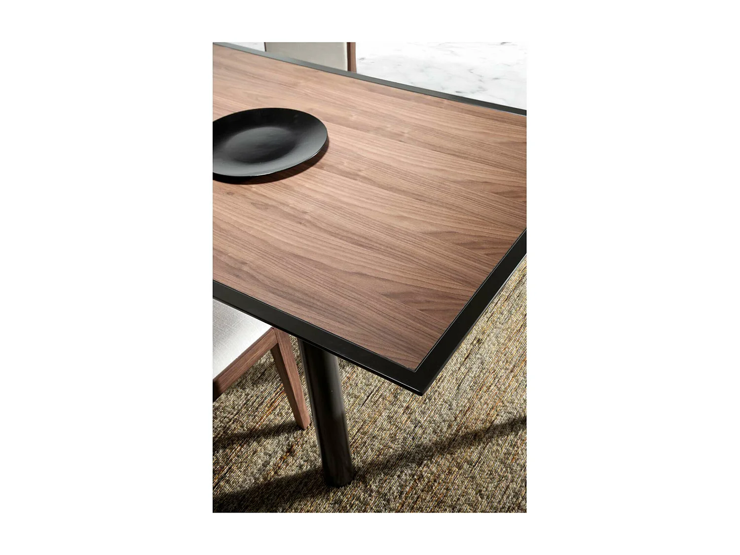 Mesa rectangular con acabado en madera de nogal Luna, 200 x 90 x 75 cm (largo x ancho x al