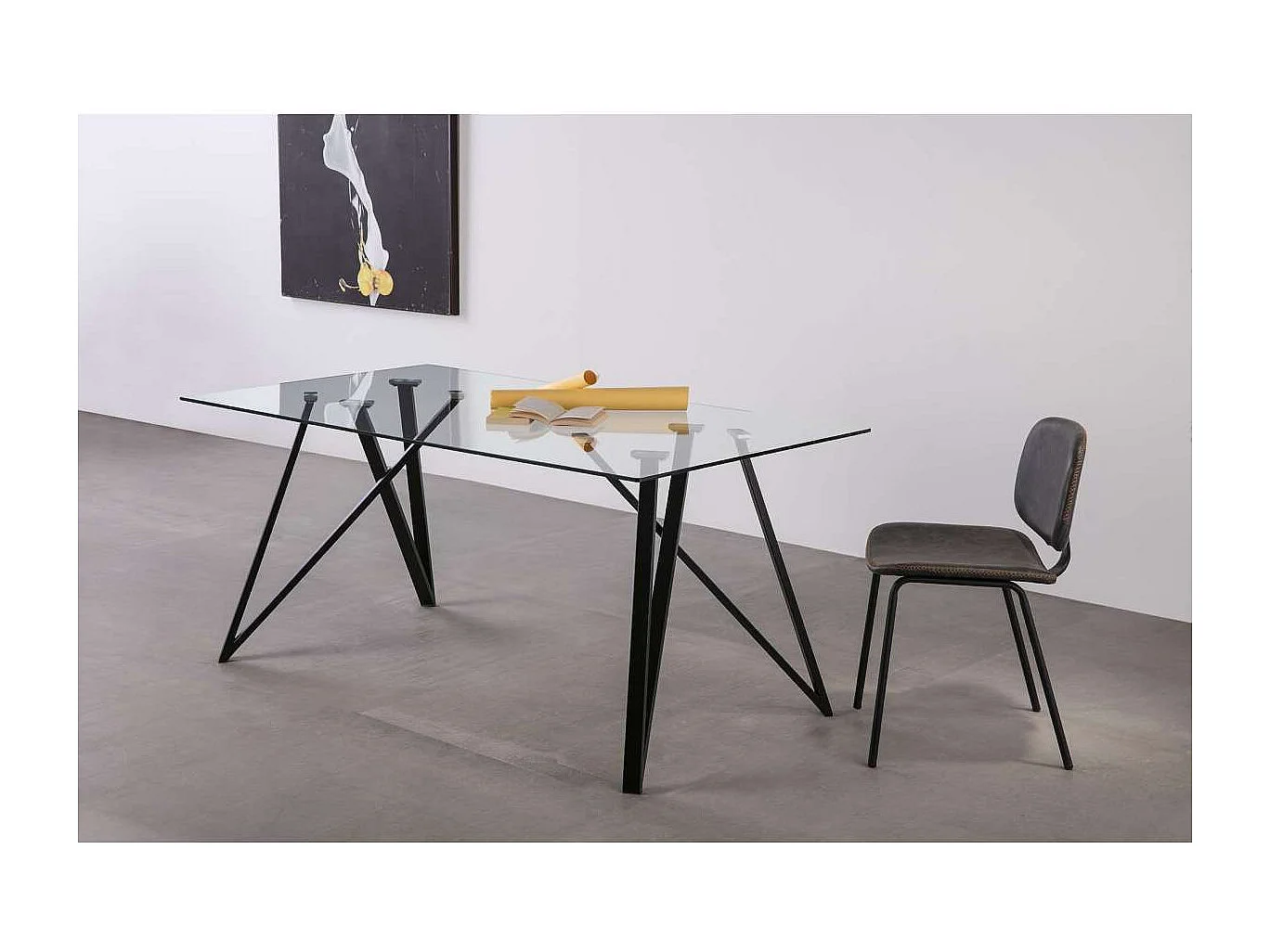 Mesa comedor rectangular Nala tapa cristal en acabado negro 76 cm(alto)160 cm(ancho)90 cm(