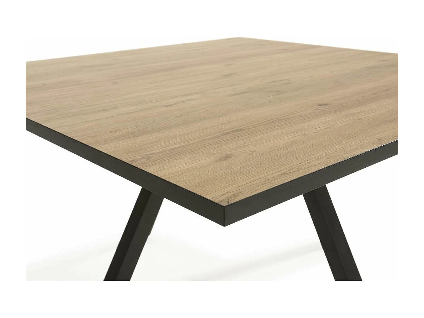 Mesa cuadrada de comedor Beli acabado natural, 77cm(alto) 136cm(ancho) 136cm(largo)