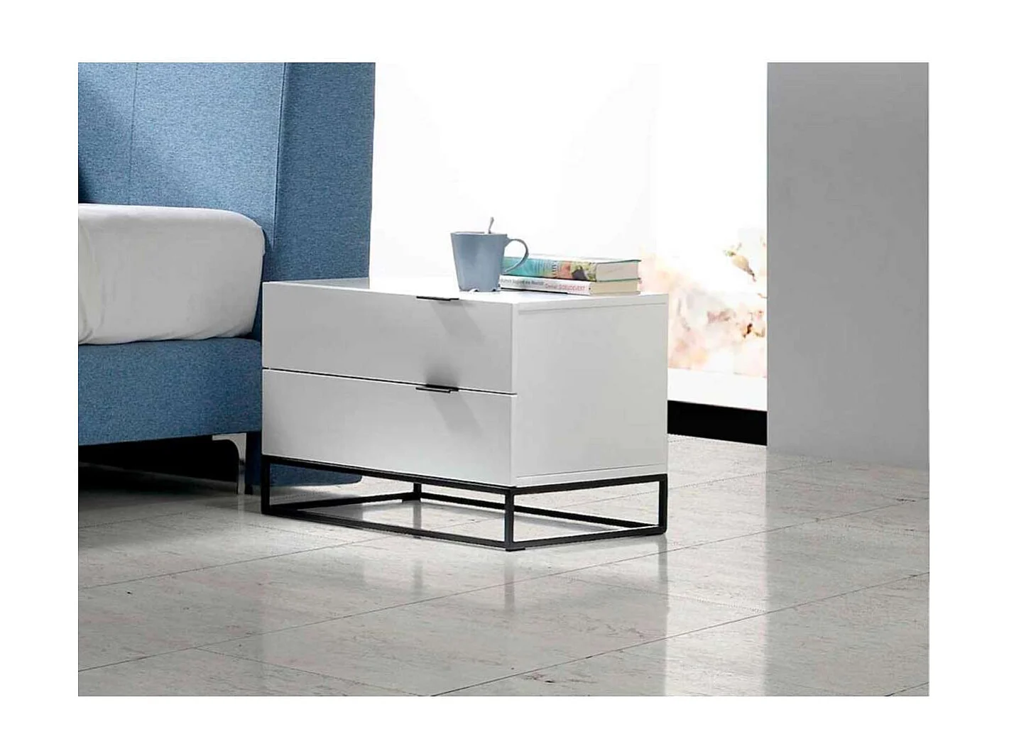 Mesita de noche 2 cajones modelo Nina acabado blanco brillo, 55 x 41.1 x 40.6 cm (largo x