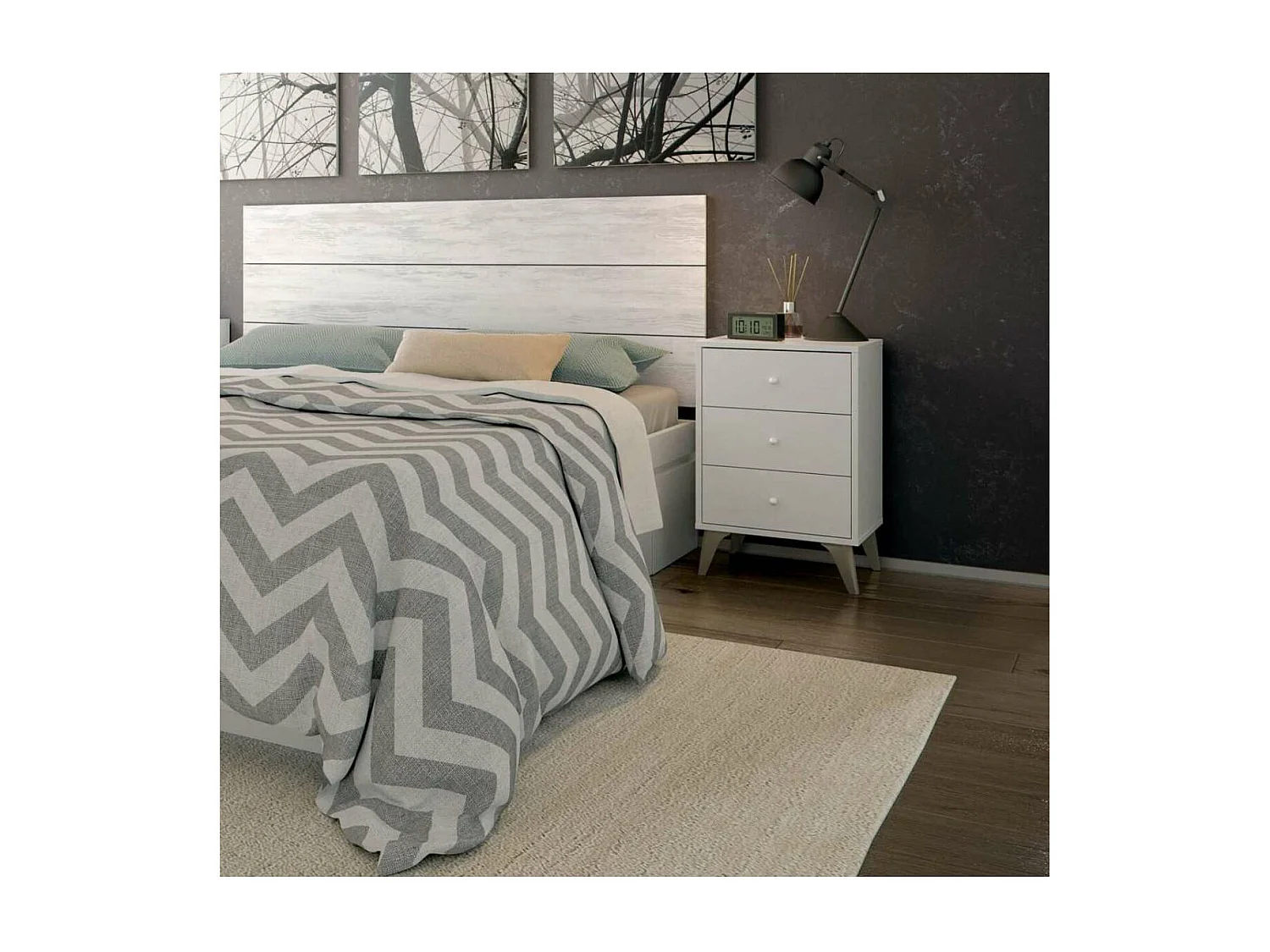 Mesita de noche tres cajones Liss 40 cm (ancho) x 56 cm (alto) x 33,5 cm (fondo)