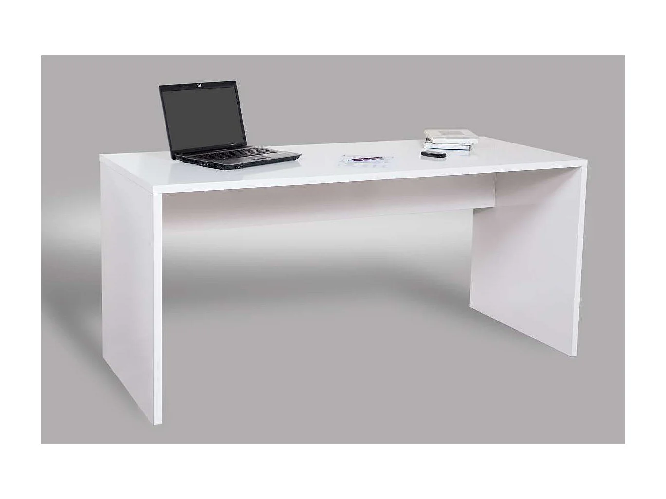 Mesa de despacho acabado blanco 75 cm(alto)160 cm(ancho)68 cm(fondo)