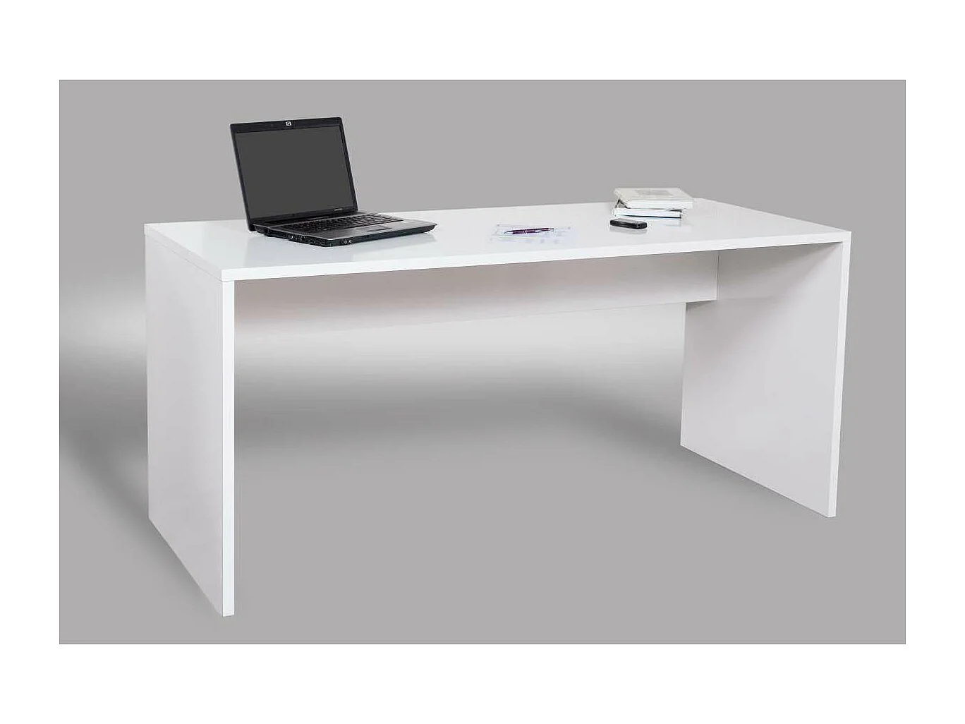 Mesa de despacho acabado blanco 75 cm(alto)160 cm(ancho)68 cm(fondo)