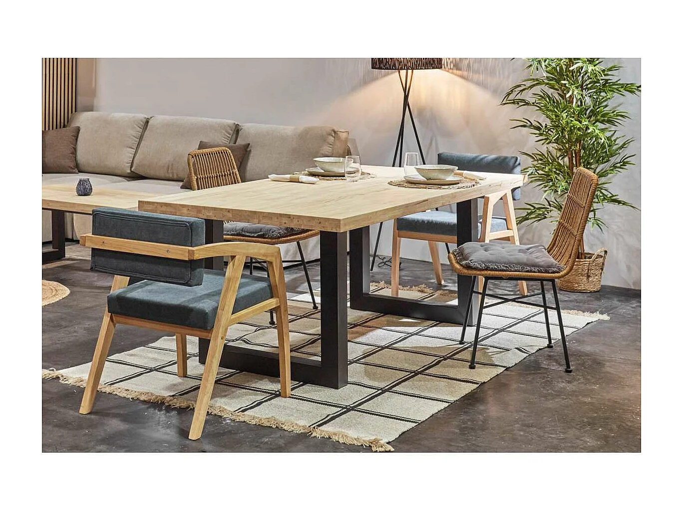 Mesa de comedor fija Loft-180 Roble nordish/negro  76 cm(alto)180 cm(ancho)100 cm(largo)