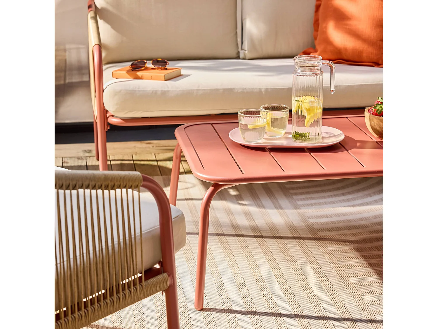 Conjunto de jardín de acero de 4 plazas terracotta