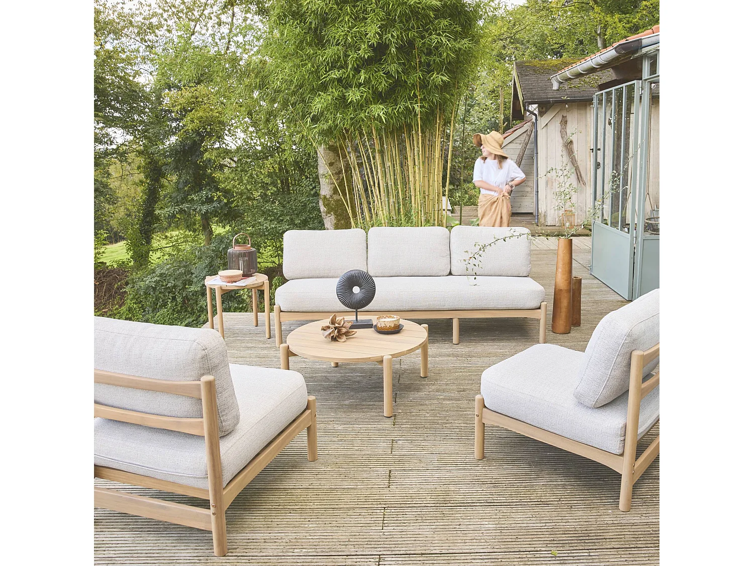 Set da giardino in legno di acacia, 5 posti, beige